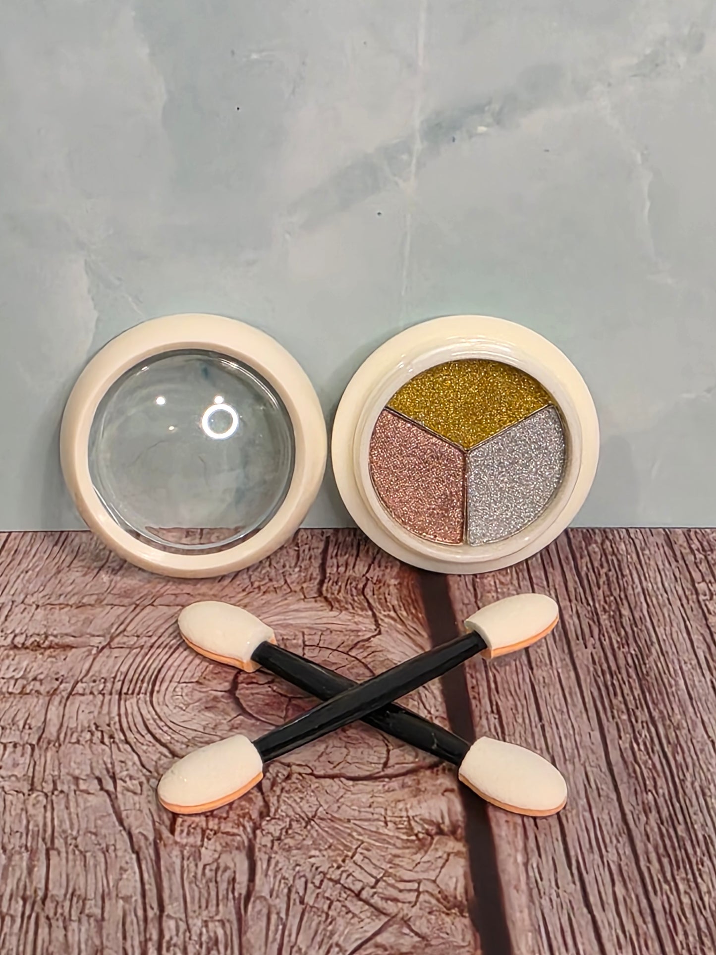 3 Palette Chrome Powder