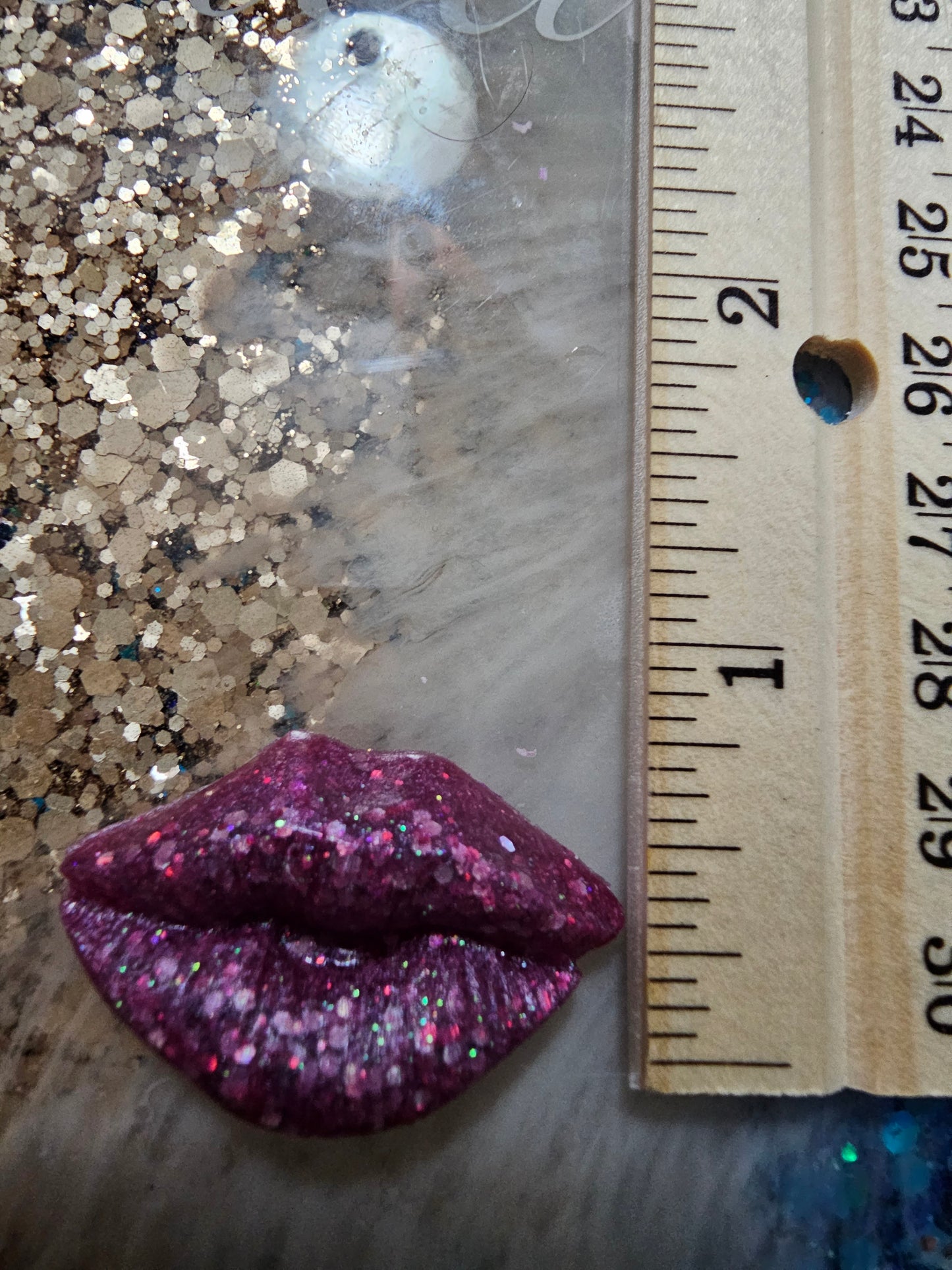 Lips Prop